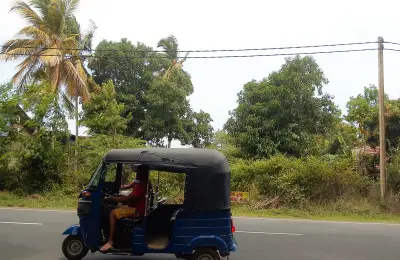 📍 තිස්ස – මාතර ප්‍රධාන මාර්ගයට මුහුණලා - පදිංචියකට සහ ආයෝජනයකට සුදුසු ඉඩමක් විකිණීමට !